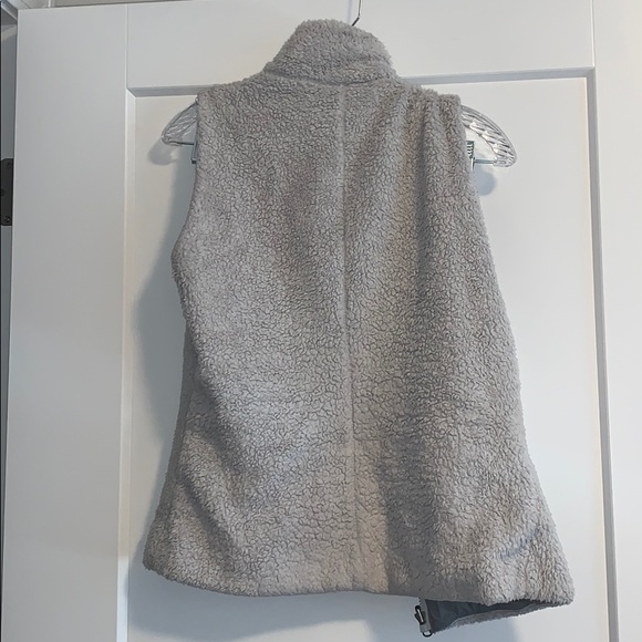 Reversible Patagonia Vest - Picture 2 of 3